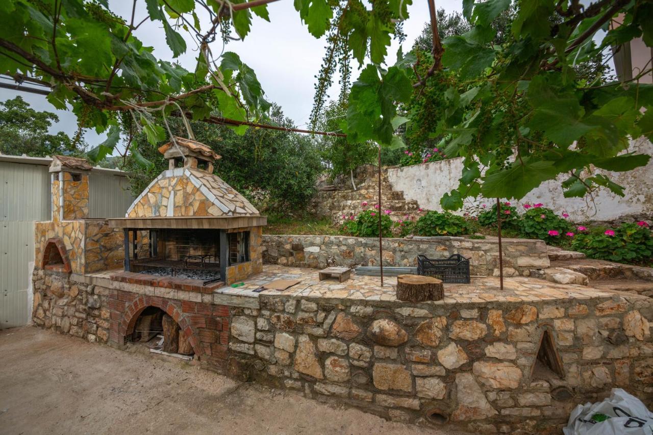 Villa Rondo Himarë Exteriér fotografie